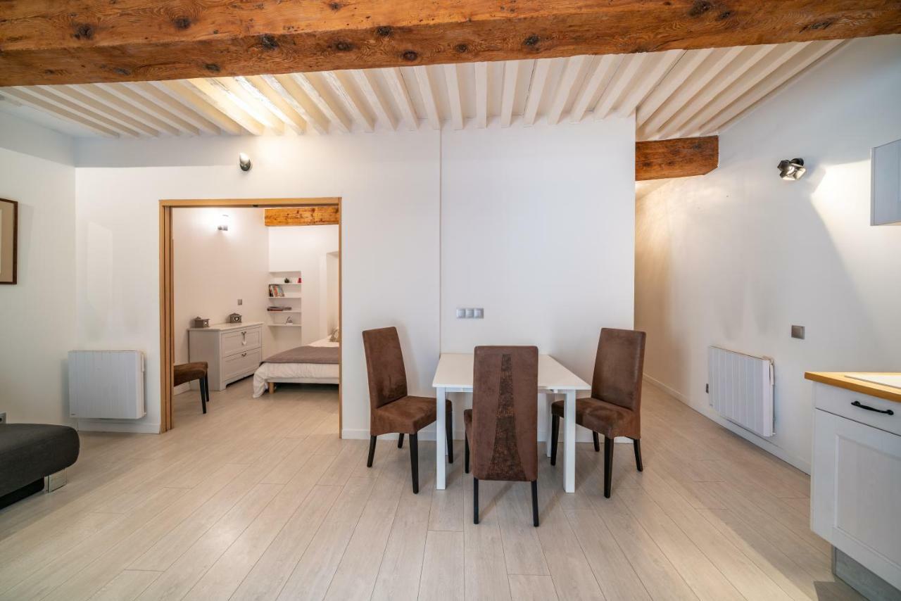 Secret Courtyard Of Annecy Apartment ภายนอก รูปภาพ