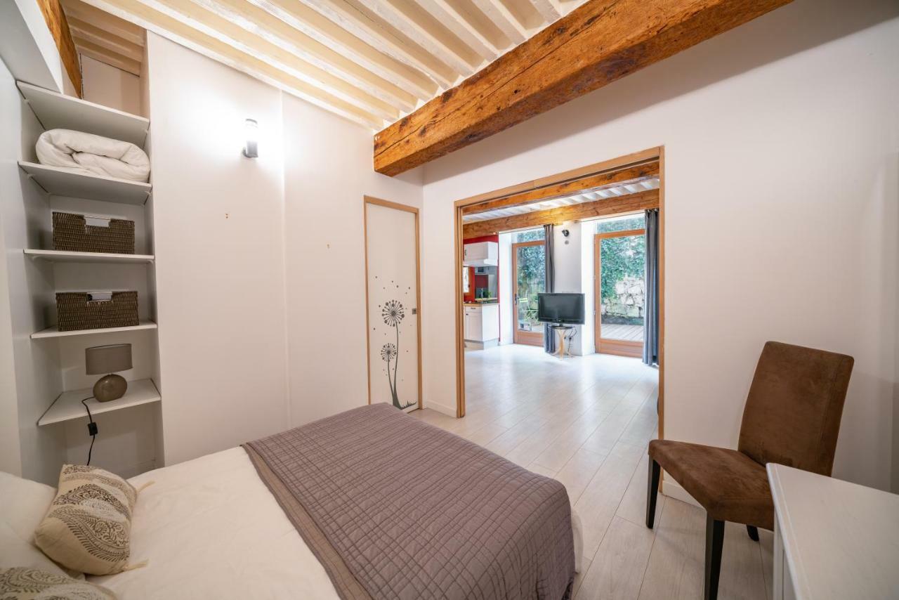 Secret Courtyard Of Annecy Apartment ภายนอก รูปภาพ