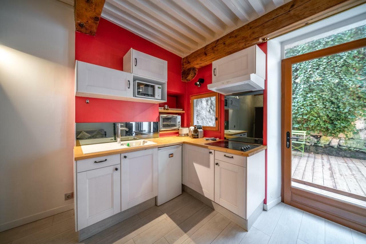 Secret Courtyard Of Annecy Apartment ภายนอก รูปภาพ