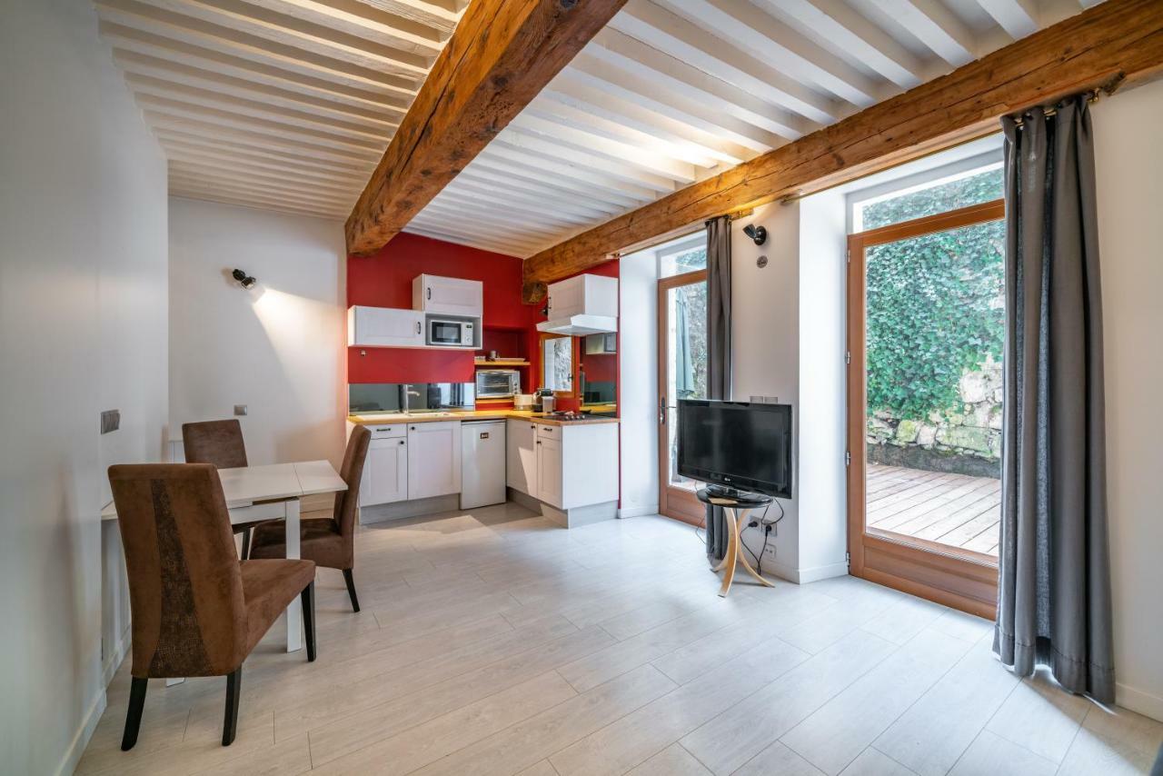 Secret Courtyard Of Annecy Apartment ภายนอก รูปภาพ