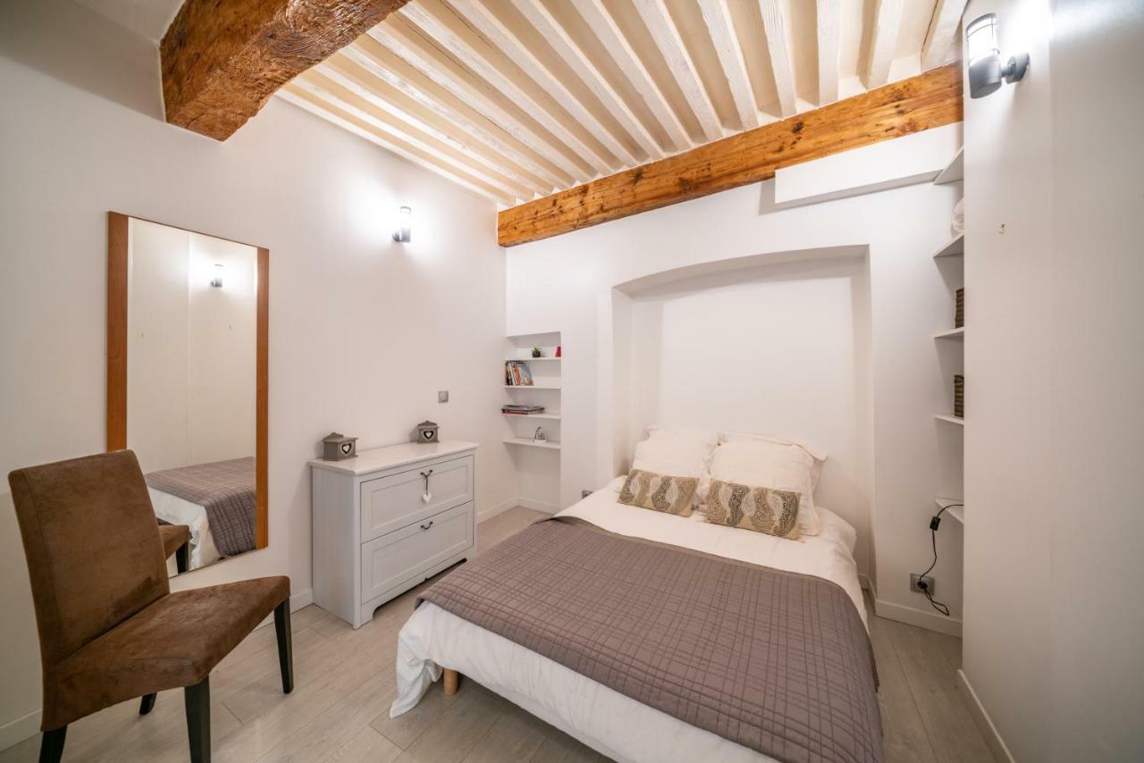Secret Courtyard Of Annecy Apartment ภายนอก รูปภาพ