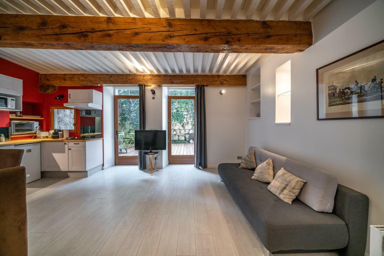 Secret Courtyard Of Annecy Apartment ภายนอก รูปภาพ