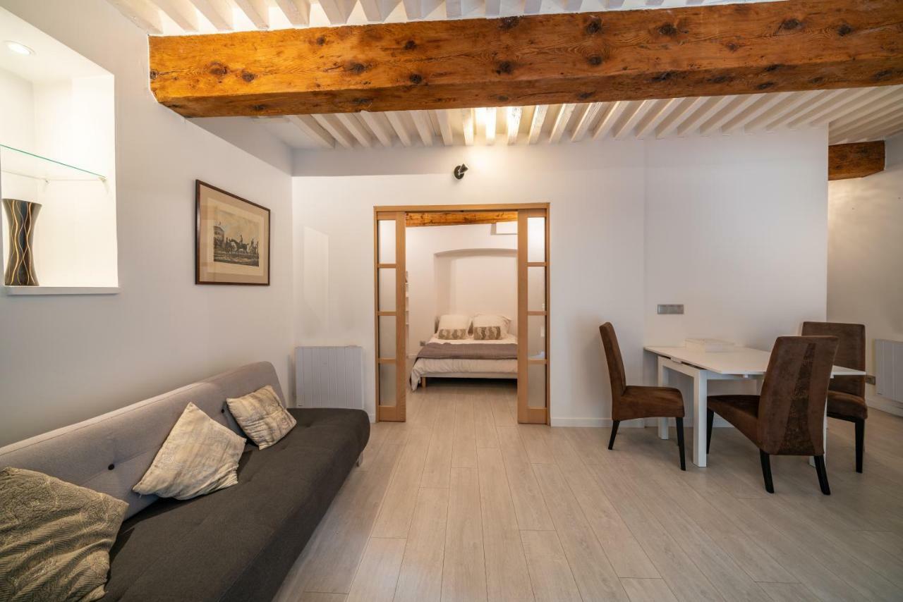 Secret Courtyard Of Annecy Apartment ภายนอก รูปภาพ